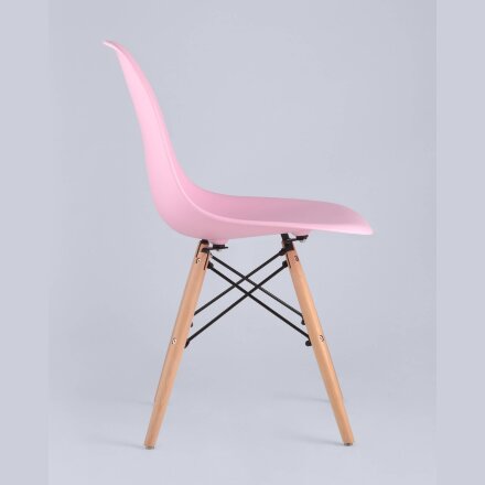 Стул Eames DSW розовый 