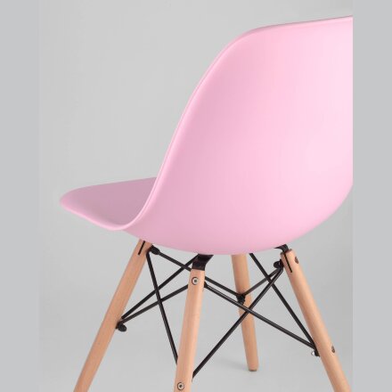Стул Eames DSW розовый 