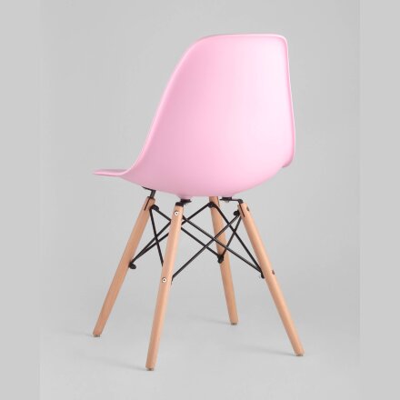 Стул Eames DSW розовый 