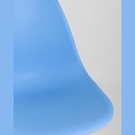 Стул Eames Style DSW голубой (разборный каркас) 
