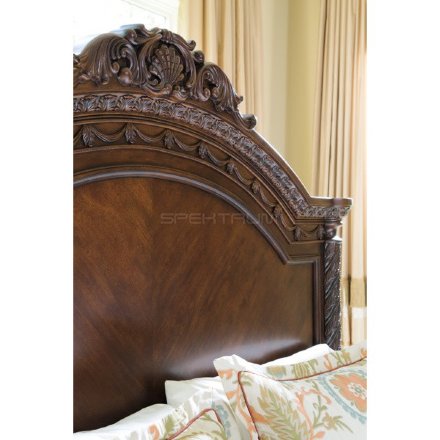 Кровать King Size North Shore Ashley Темный орех