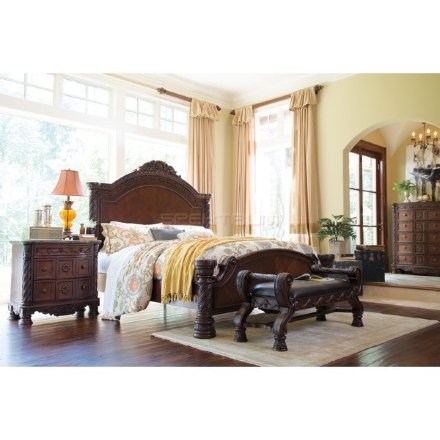 Кровать King Size North Shore Ashley Темный орех