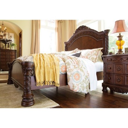 Кровать King Size North Shore Ashley Темный орех