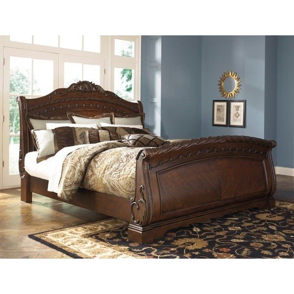 Кровать в виде саней King Size North Shore Ashley Темный орех Кровать в виде саней King Size North Shore Ashley Темный орех