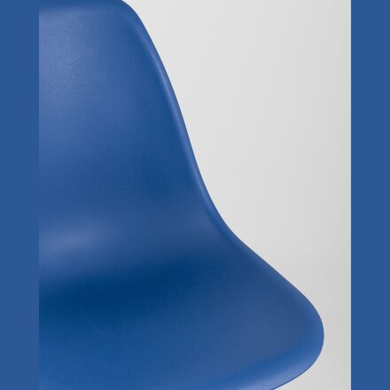 Стул Eames Style DSW синий (разборный каркас) 