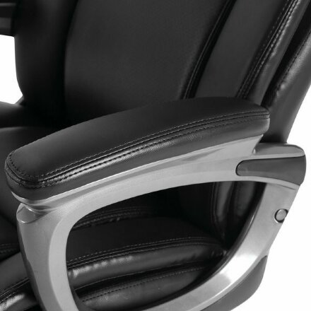 Кресло офисное BRABIX PREMIUM &quot;Solid HD-005&quot;, НАГРУЗКА до 180 кг, рециклированная кожа, черное, 531941 Черный