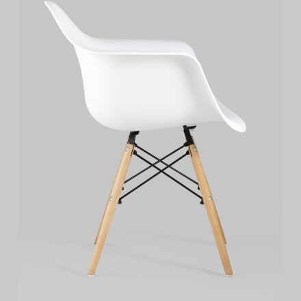 Стул Eames DAW белый 