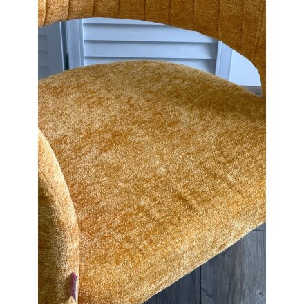 Стул SNUG 3018-08 горчичный, шенилл / черный каркас, ®DISAUR 